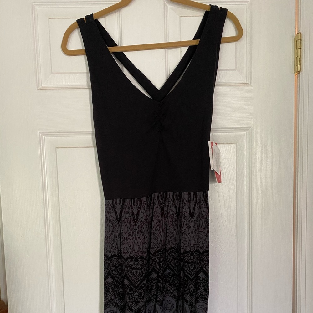 New with tags.  Size M, Athelta Gelina dress